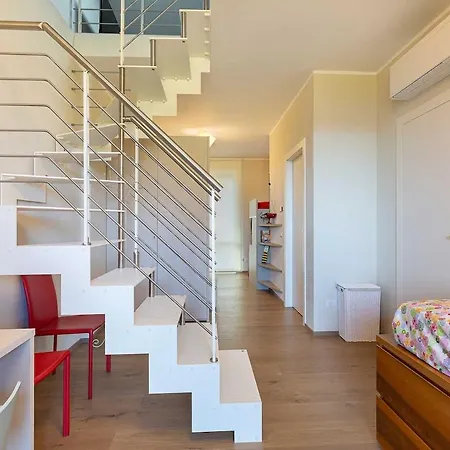 Pretty In A With Pool! - Casa Aurora Meina