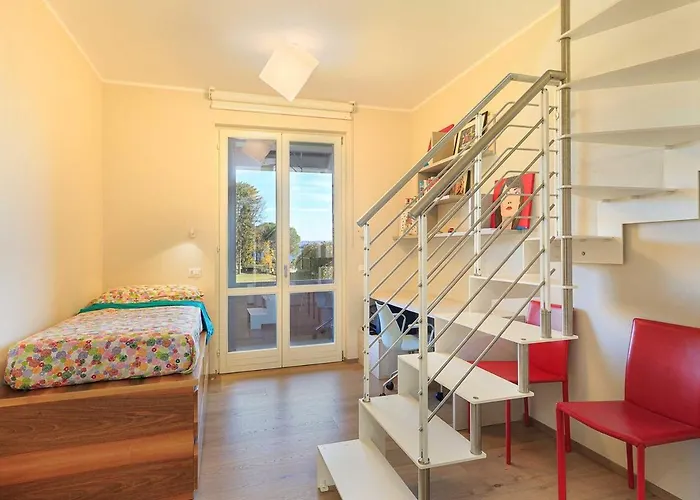 Pretty In A With Pool! - Casa Aurora Meina