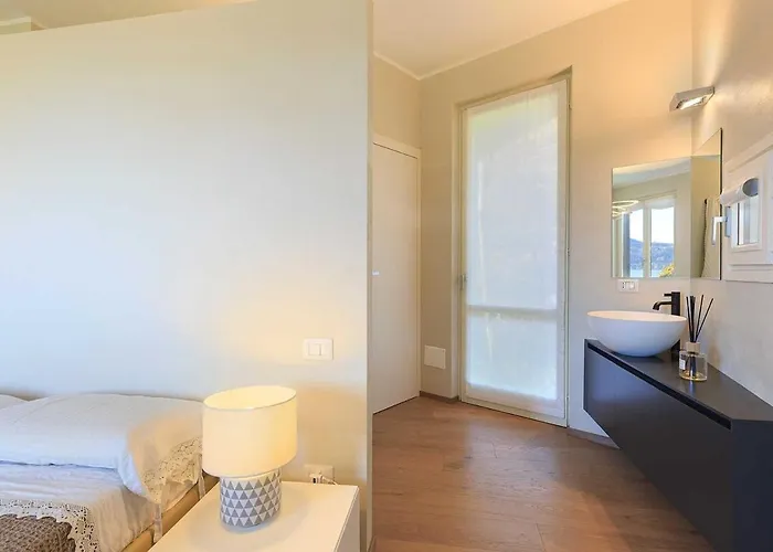 Pretty In A With Pool! - Casa Aurora Meina